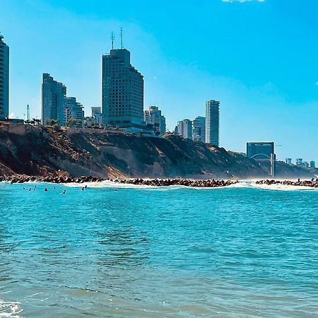 C Tower Apartments Νετάνια Εξωτερικό φωτογραφία