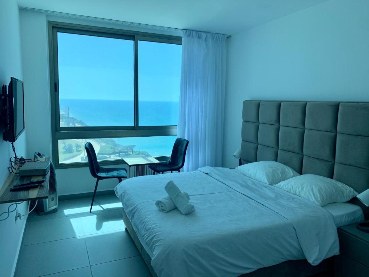 C Tower Apartments Νετάνια Εξωτερικό φωτογραφία