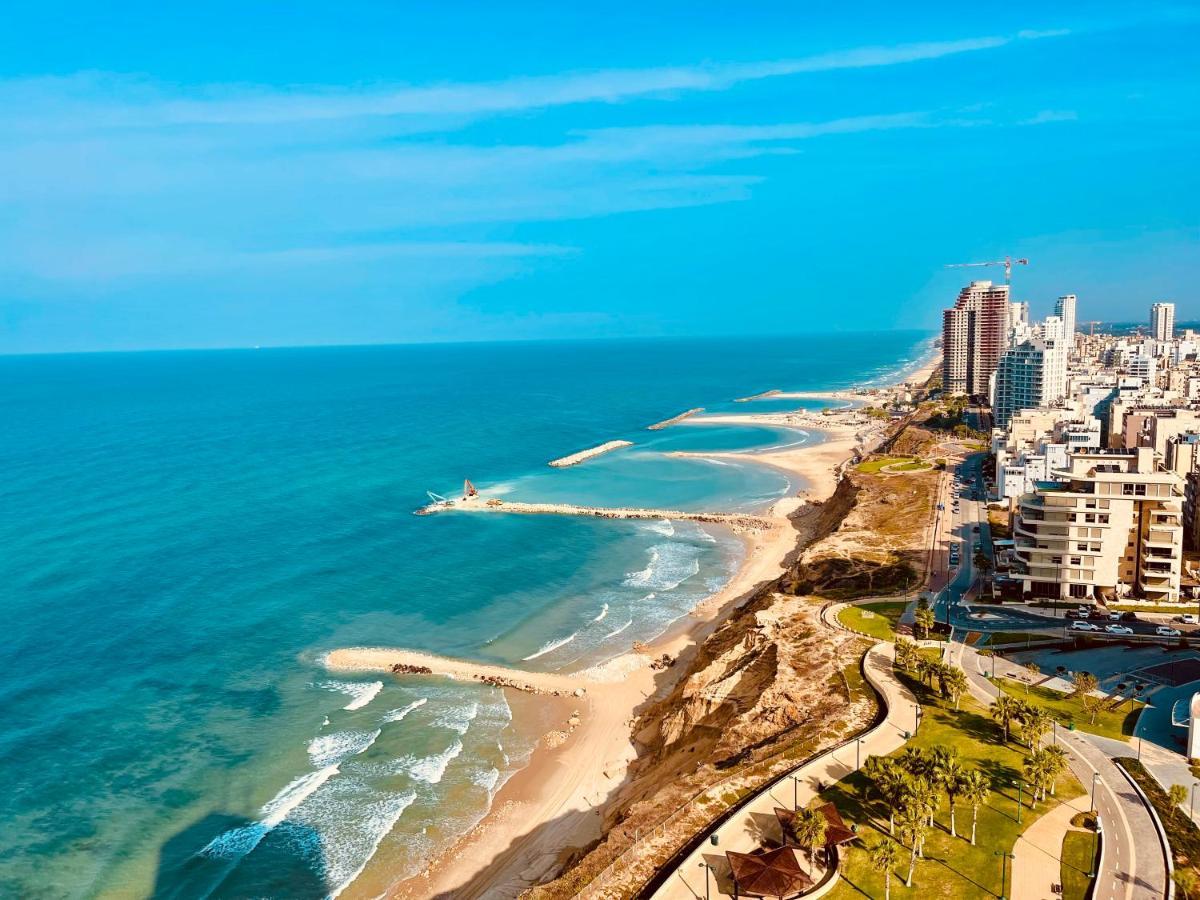 C Tower Apartments Νετάνια Εξωτερικό φωτογραφία