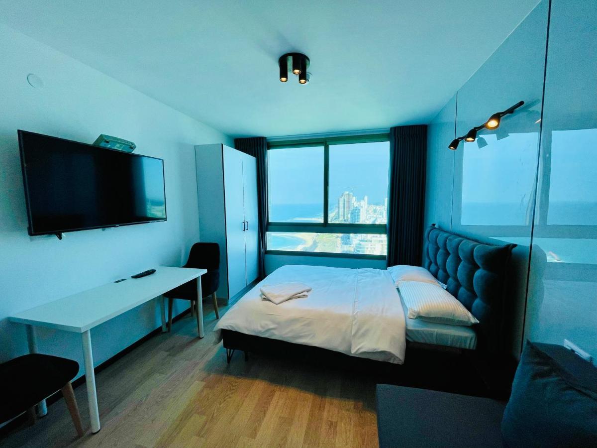 C Tower Apartments Νετάνια Εξωτερικό φωτογραφία