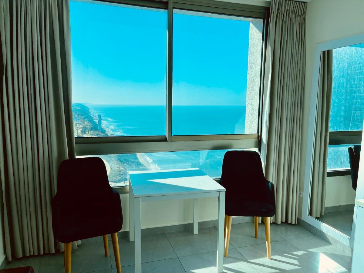 C Tower Apartments Νετάνια Εξωτερικό φωτογραφία