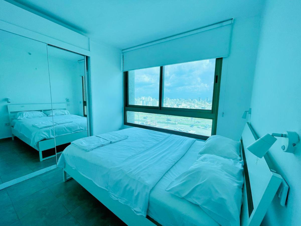 C Tower Apartments Νετάνια Εξωτερικό φωτογραφία