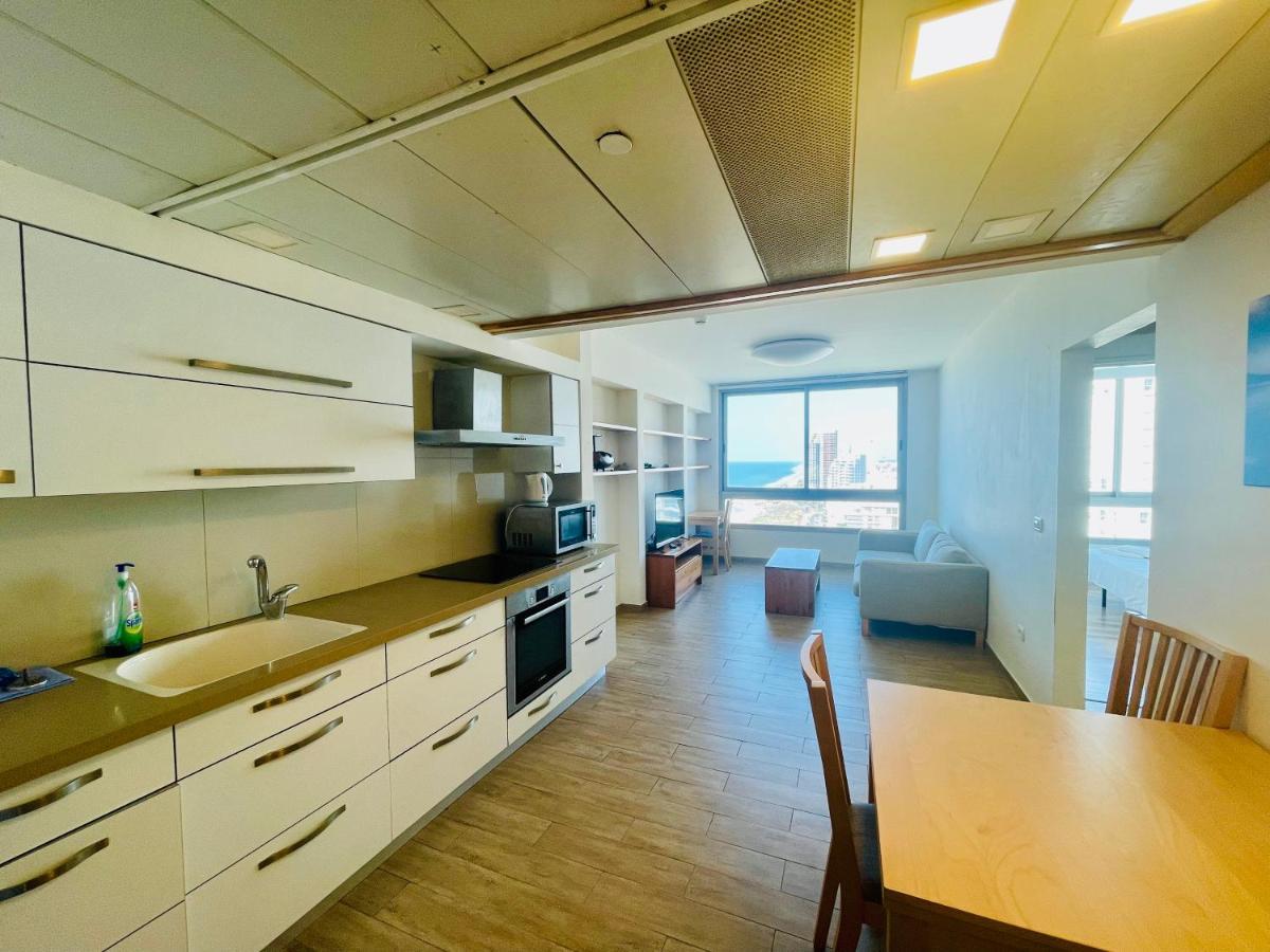 C Tower Apartments Νετάνια Εξωτερικό φωτογραφία