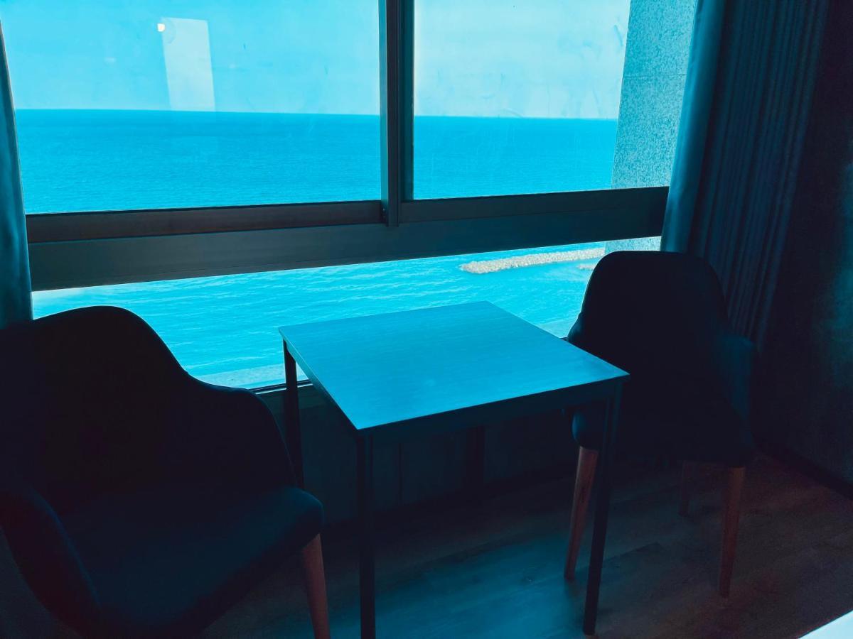 C Tower Apartments Νετάνια Εξωτερικό φωτογραφία