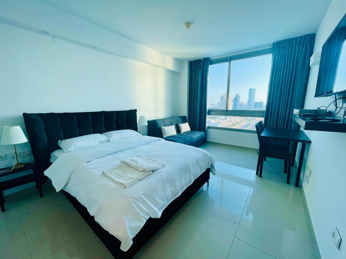 C Tower Apartments Νετάνια Εξωτερικό φωτογραφία