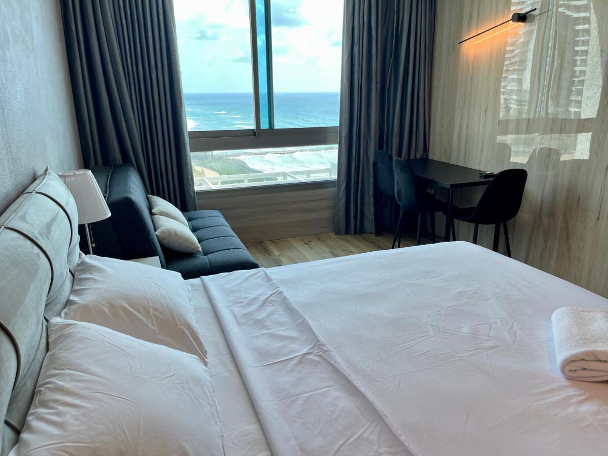 C Tower Apartments Νετάνια Εξωτερικό φωτογραφία