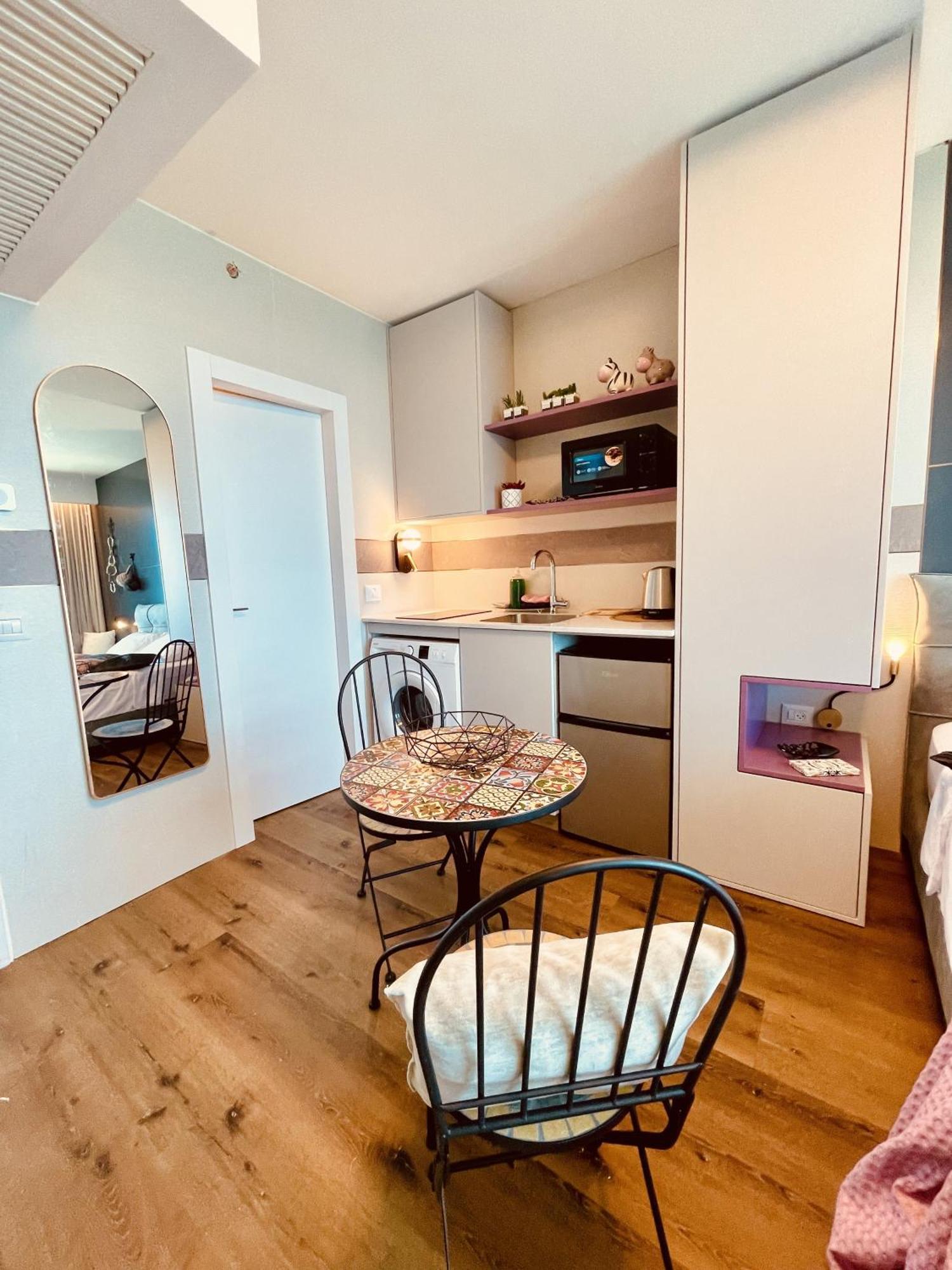C Tower Apartments Νετάνια Εξωτερικό φωτογραφία