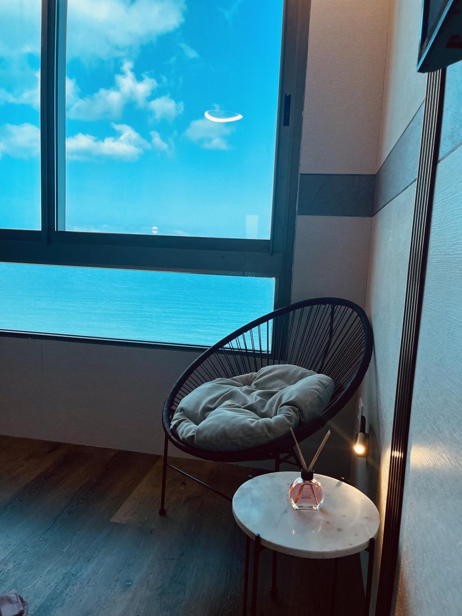 C Tower Apartments Νετάνια Εξωτερικό φωτογραφία